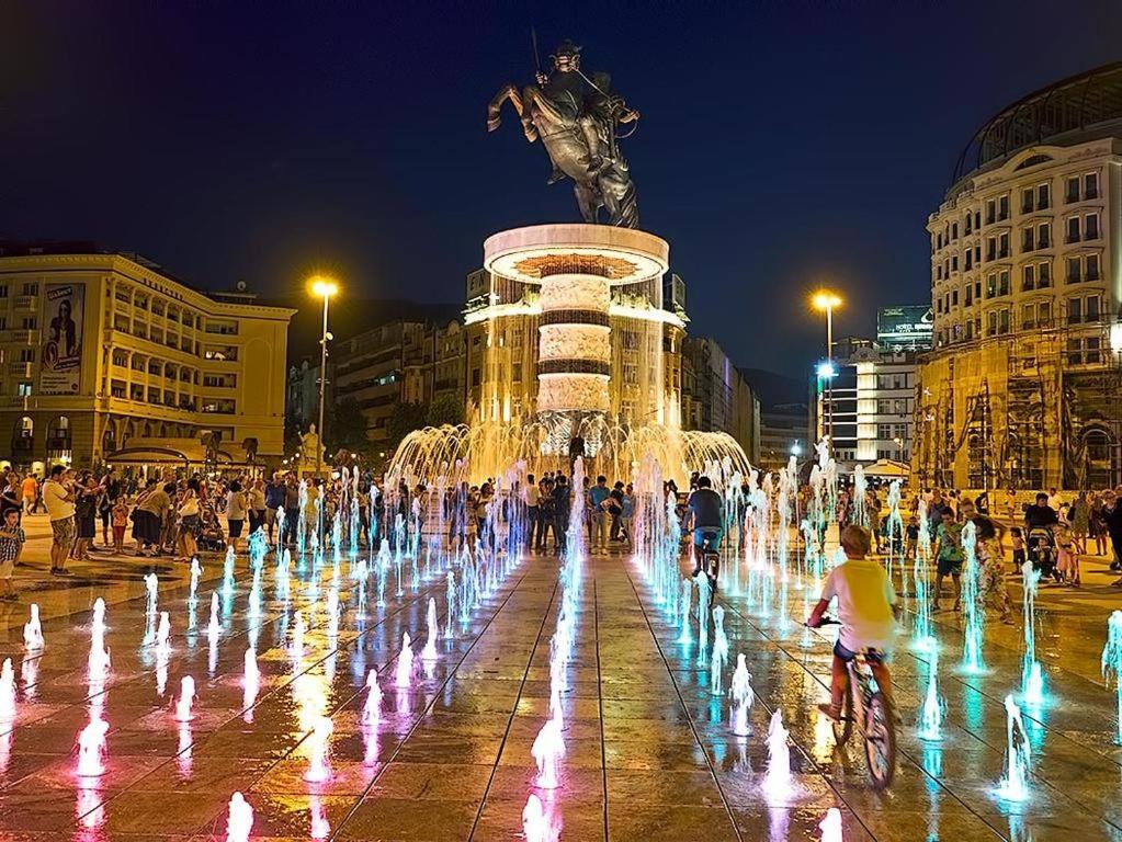 Mihajlovik Lux Apartment In Heart Of Skopje Esterno foto